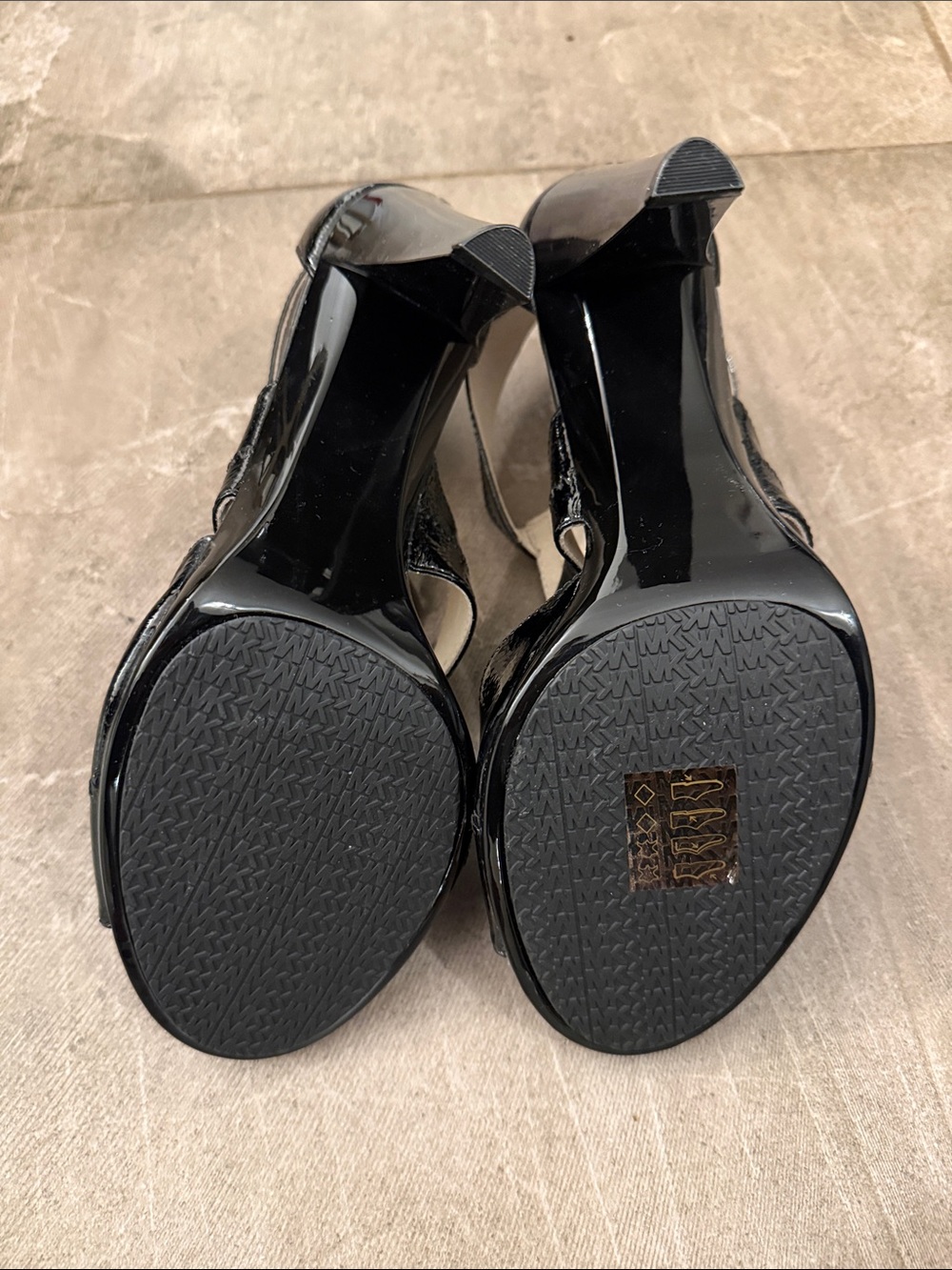 Michael Kors Black Patent Front-Zip Strappy Heels NWT - Picture 5 of 7